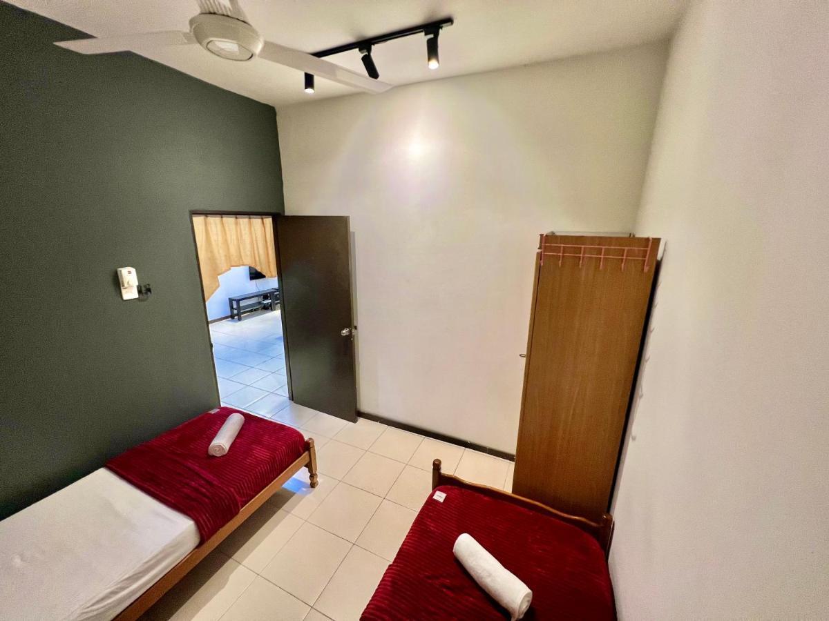 Medina Homestay Chukai Kemaman المظهر الخارجي الصورة